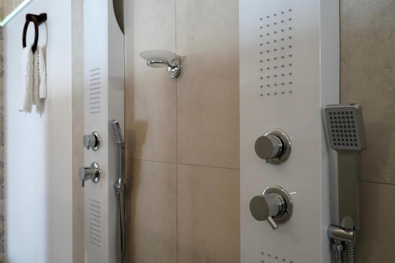 מונופולי Suite 141 - Luxury B&B מראה חיצוני תמונה