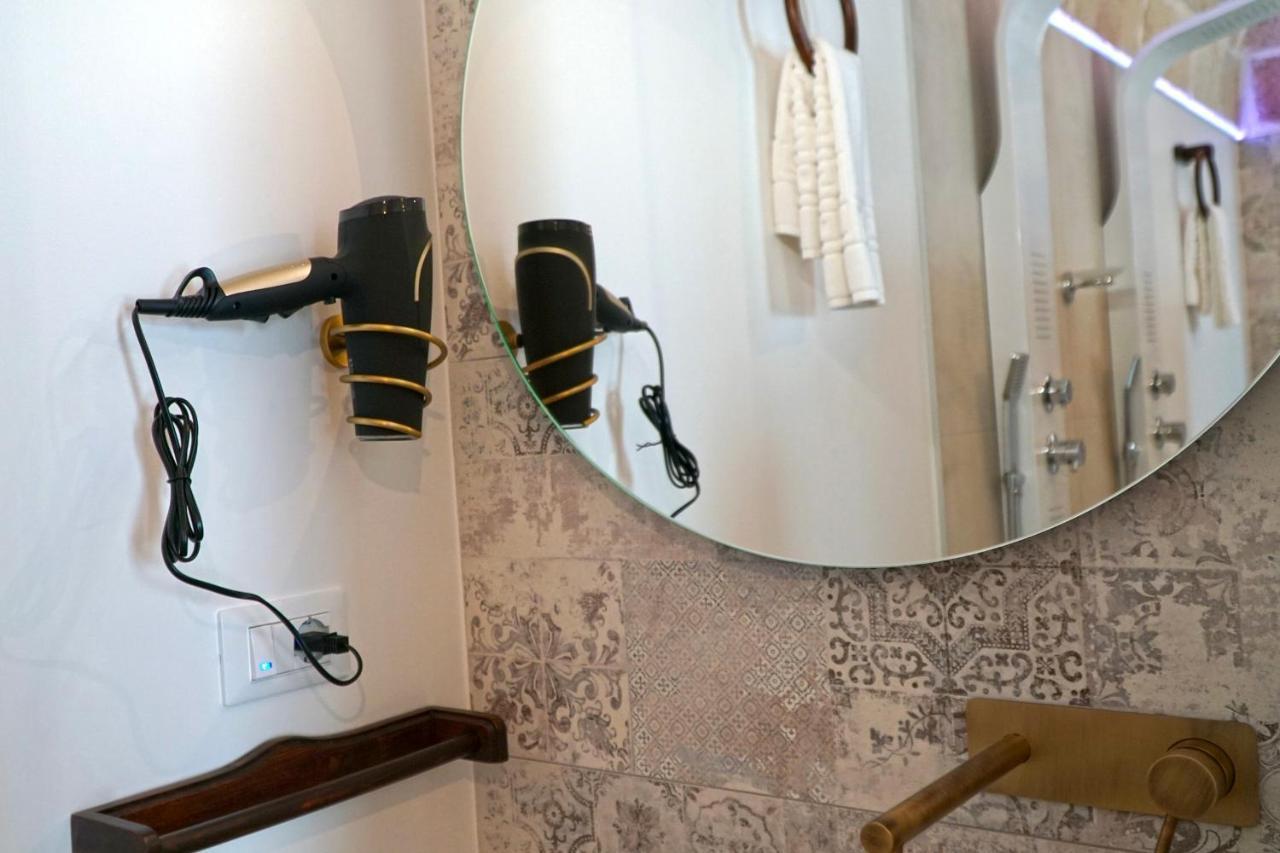 מונופולי Suite 141 - Luxury B&B מראה חיצוני תמונה